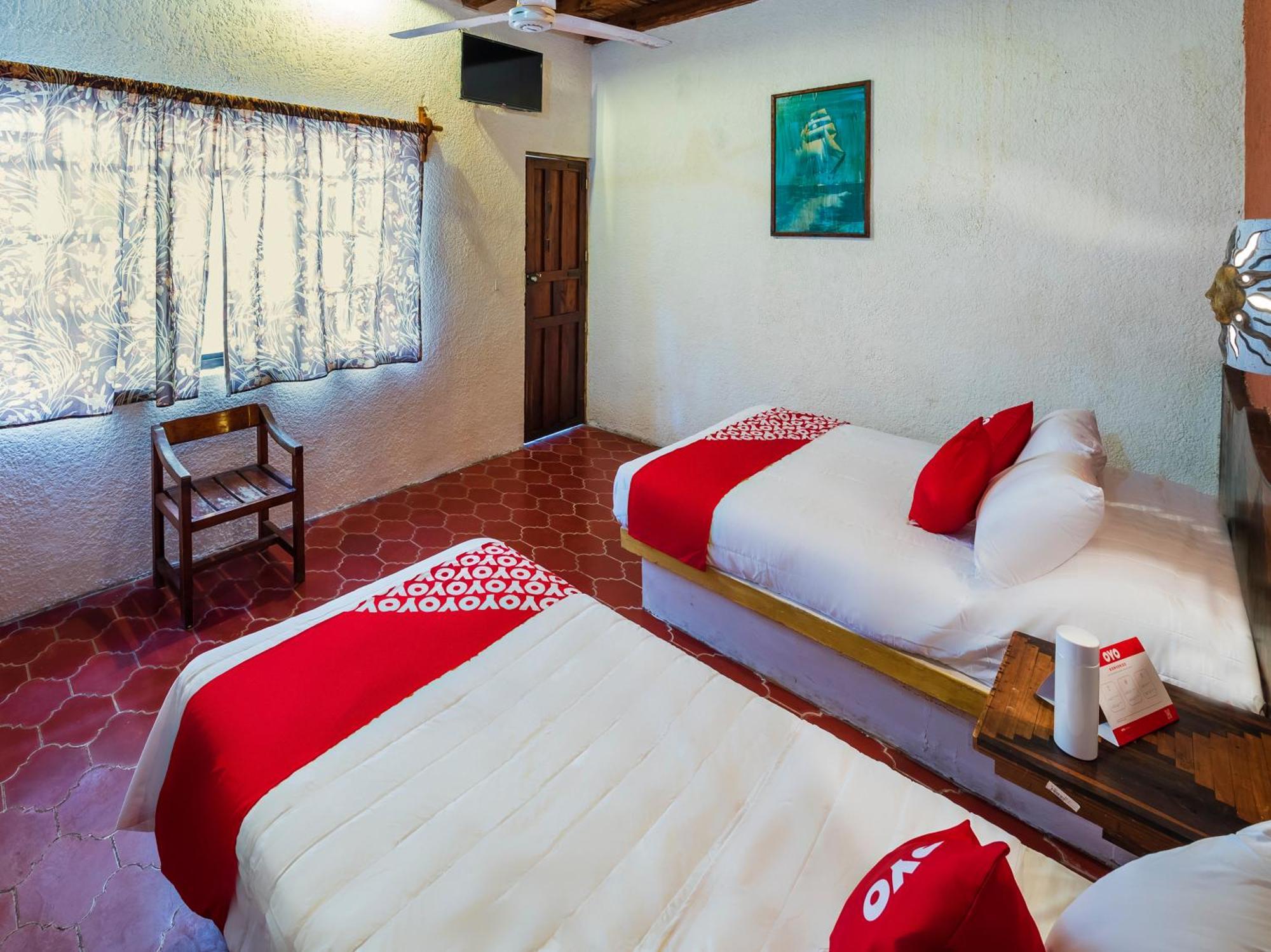 Oyo Hotel Sands Barra de Navidad Luaran gambar