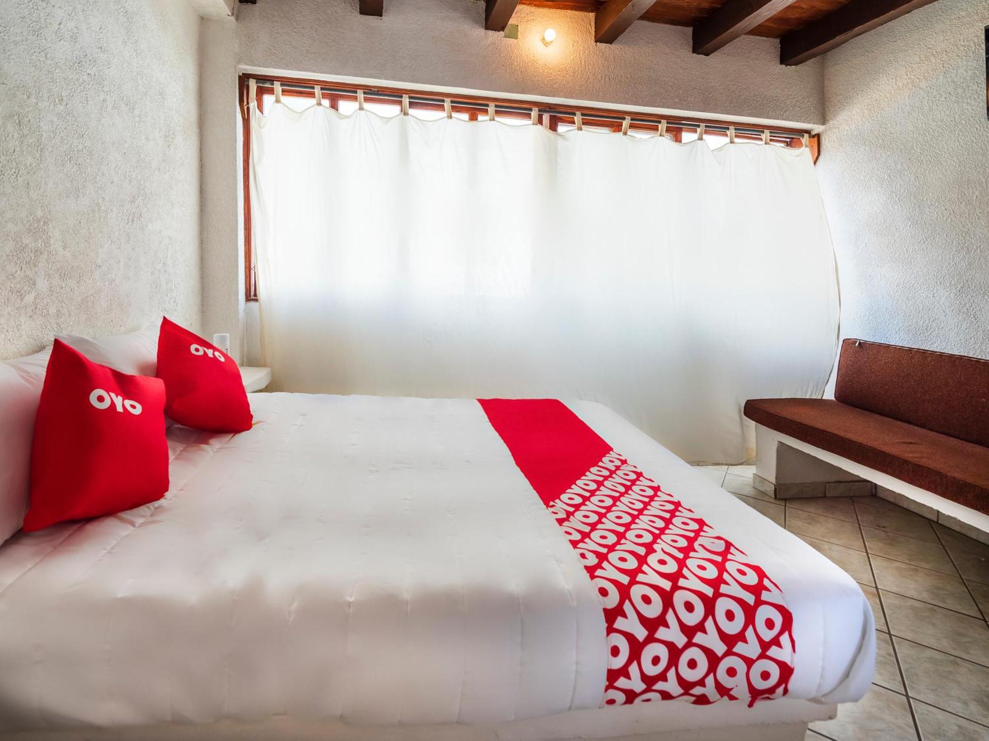 Oyo Hotel Sands Barra de Navidad Luaran gambar