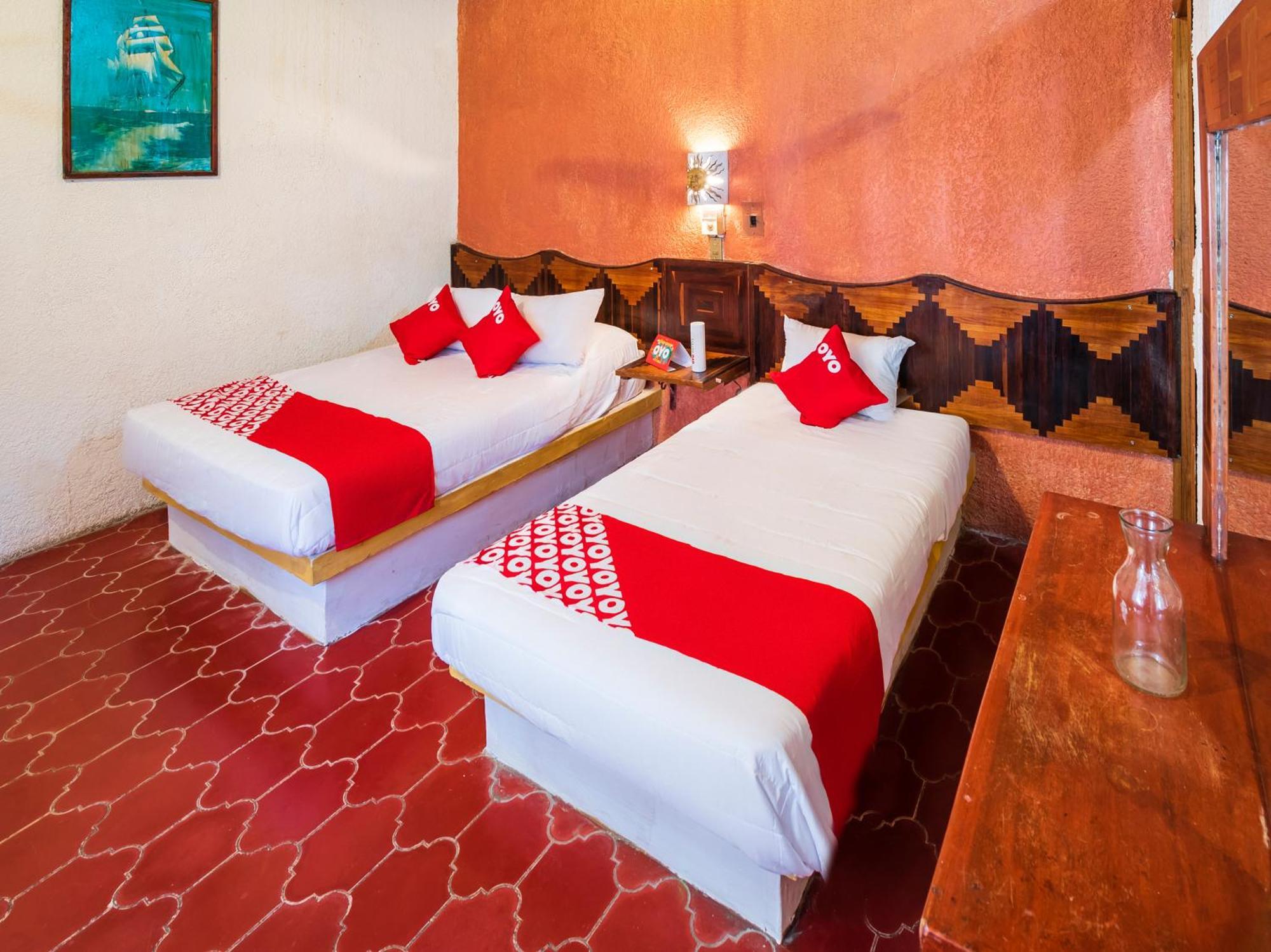 Oyo Hotel Sands Barra de Navidad Luaran gambar